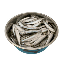 Load image into Gallery viewer, Premium Raw Whole Sprats 1kg